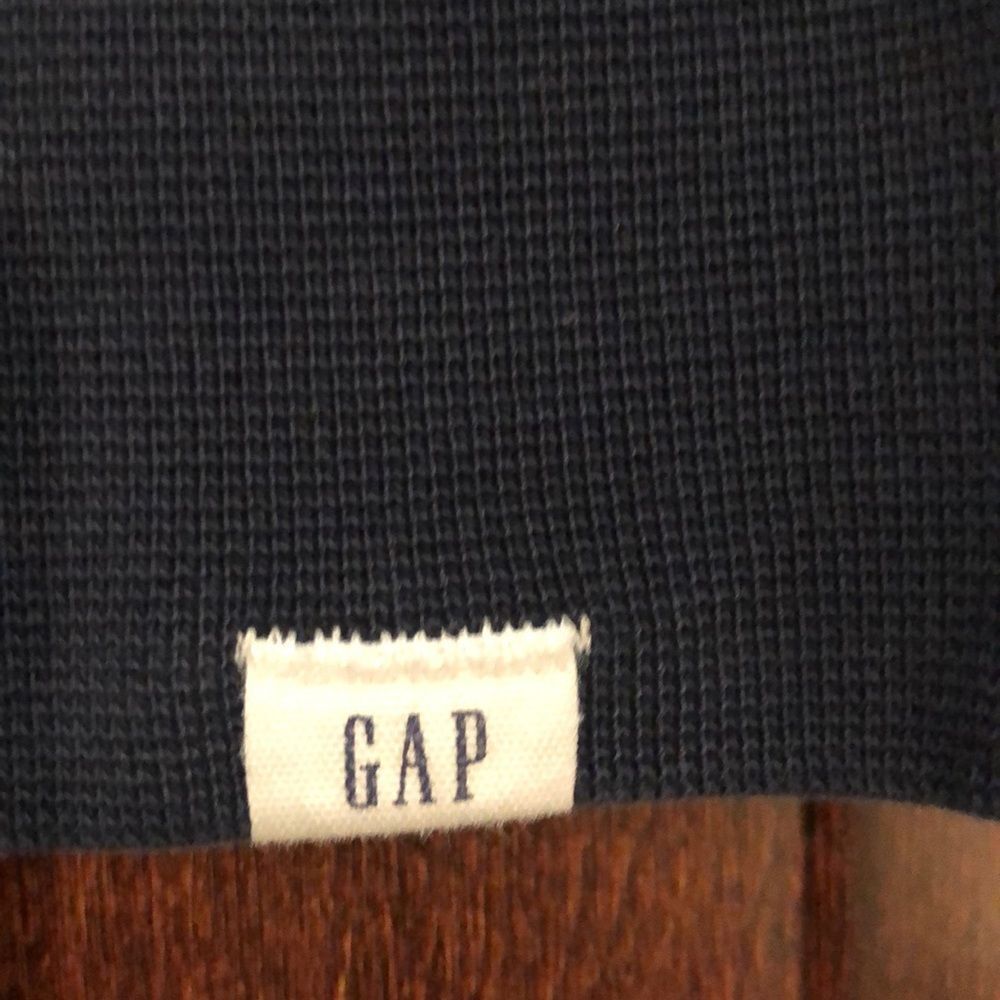 NYC Sweater - Picture 5 of 9